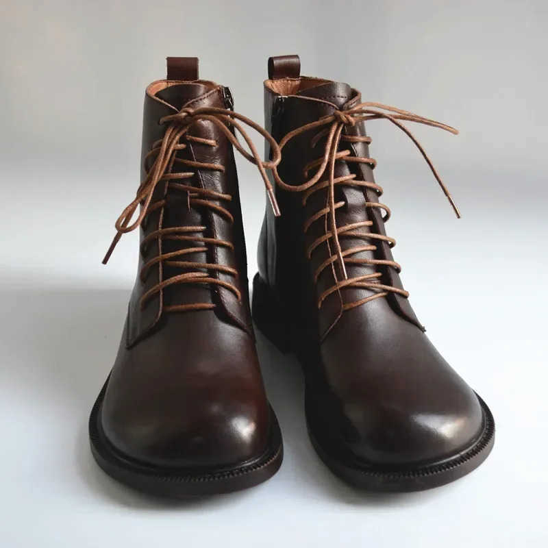 Botas de cuero para mujer Botas de primavera Verano Ocho agujeros Punta ancha Cómodos botines vintage Punta redonda Cremallera lateral Zapatos de mu