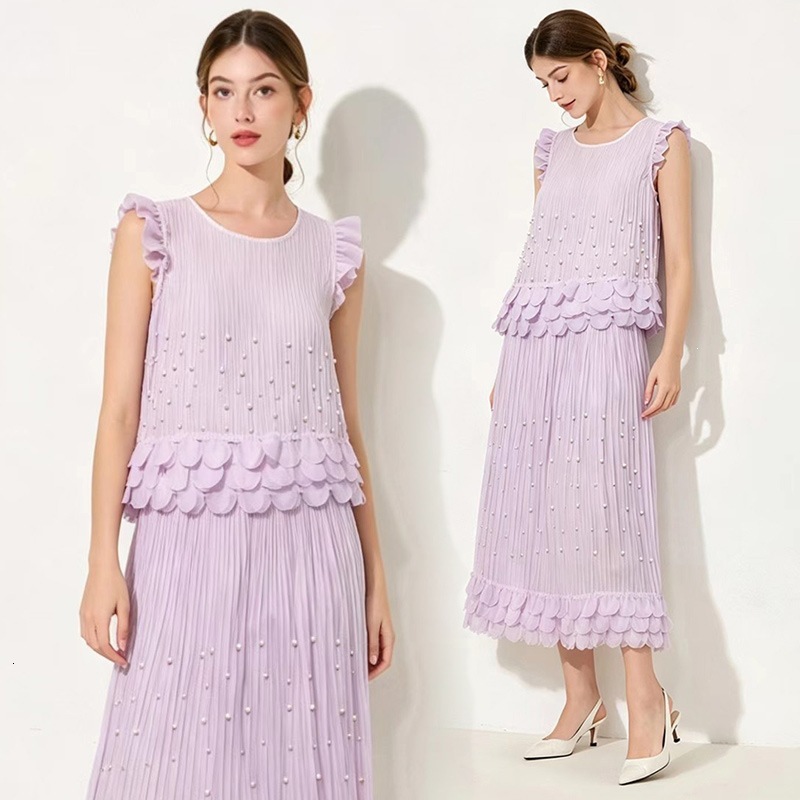 Purple Pleated Women's Sleeveless Shirt and Skirt Set New Summer Style with Ruffled Edges Elegant Outfit