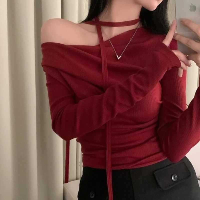 Women's T-Shirt 2026 Spring Off Shoulder Long Sleeved T-shirt Women's Chic Vintage Design Solid Versatile Tops Women Slim Fit Cropped T-sh