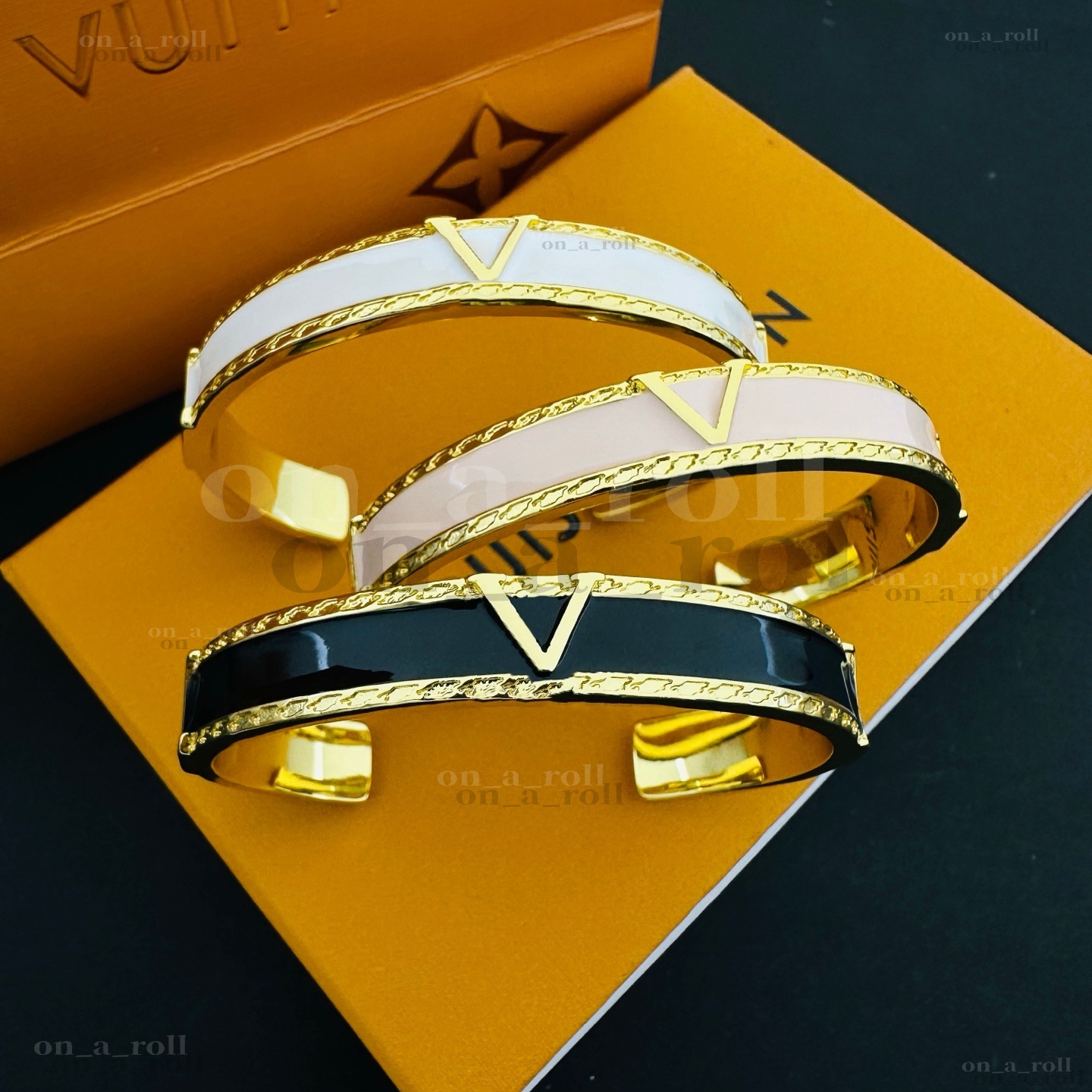 Pulsera de cuero Pulsera de bloqueo de moda Pulsera de diseñador de joyería clásica Plana Marrón Marca de metal para hombres y mujeres amantes Regal
