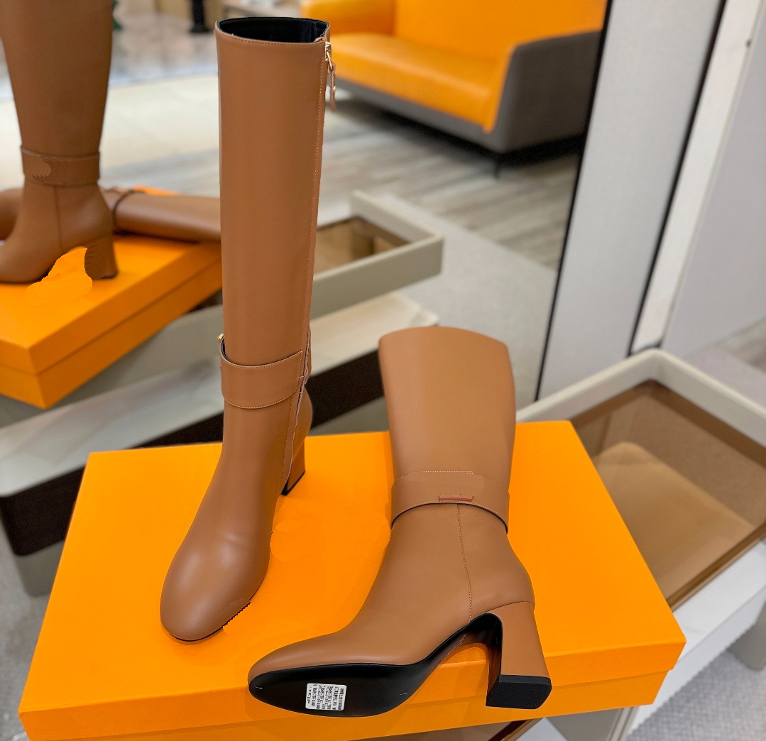Luxury Dress Shoes Designer Top Quality Hand-Made Imported Cowhide Metal Buckle British Style Round Toe Thick Heel Ankle Boots Short Single Boots