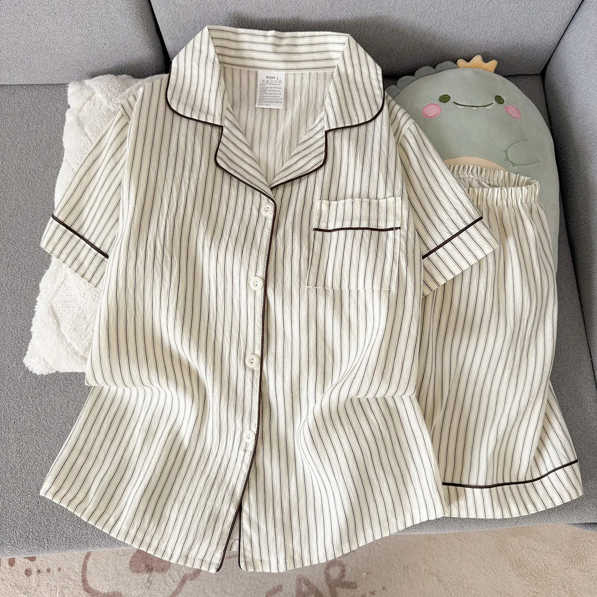 Women's Summer Pajamas Thin Striped Pattern ShortSleeved Shorts Sweet and Cute Can Be Worn Outside in TwoPiece Home 260920