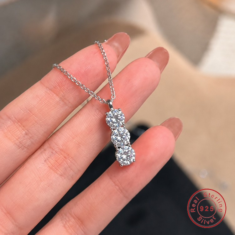 Choucong Sparkling Three Stone Pendant Luxury Jewelry Delicate Solid 100% 925 Sterling Silver Round Cut Moissanite Diamond Party Women Eternity Clav