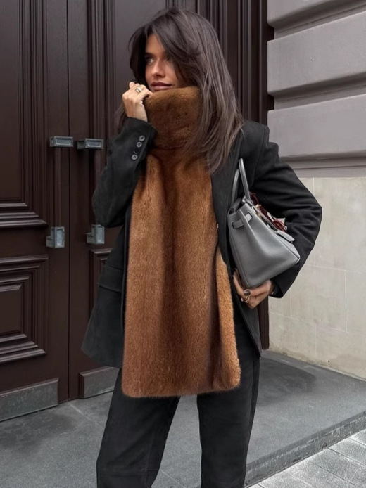 Real Shot - Solid Color Turtleneck Vest 2025 European And American Cross-Border Eco-Friendly Faux Fur Comfortable Eye-Catching Warm New Style