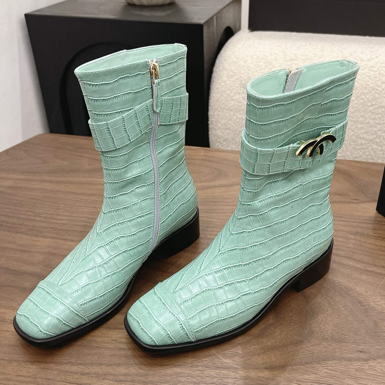 Heel Boot Designer Luxury Shoe Woman Leather Black Red White Beige Knee High Tall Block Low Buckle Belt Point Toe Flat Winter Fashion Quality Brand