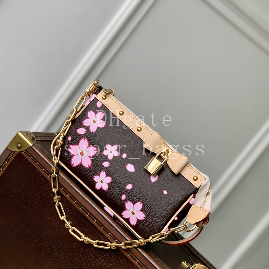 Pochettee Accessoires Clutch Handbag 22CM Luxury Master Quality Monogram Coated Canvas Designer Chain Shoulder Evening Bag with Gift Box LP12D