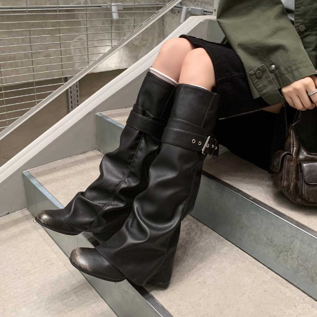 Botas picantes estilo niña para mujer 2026 botas de montar altas con hebilla en punta botas largas por encima de la rodilla L26921
