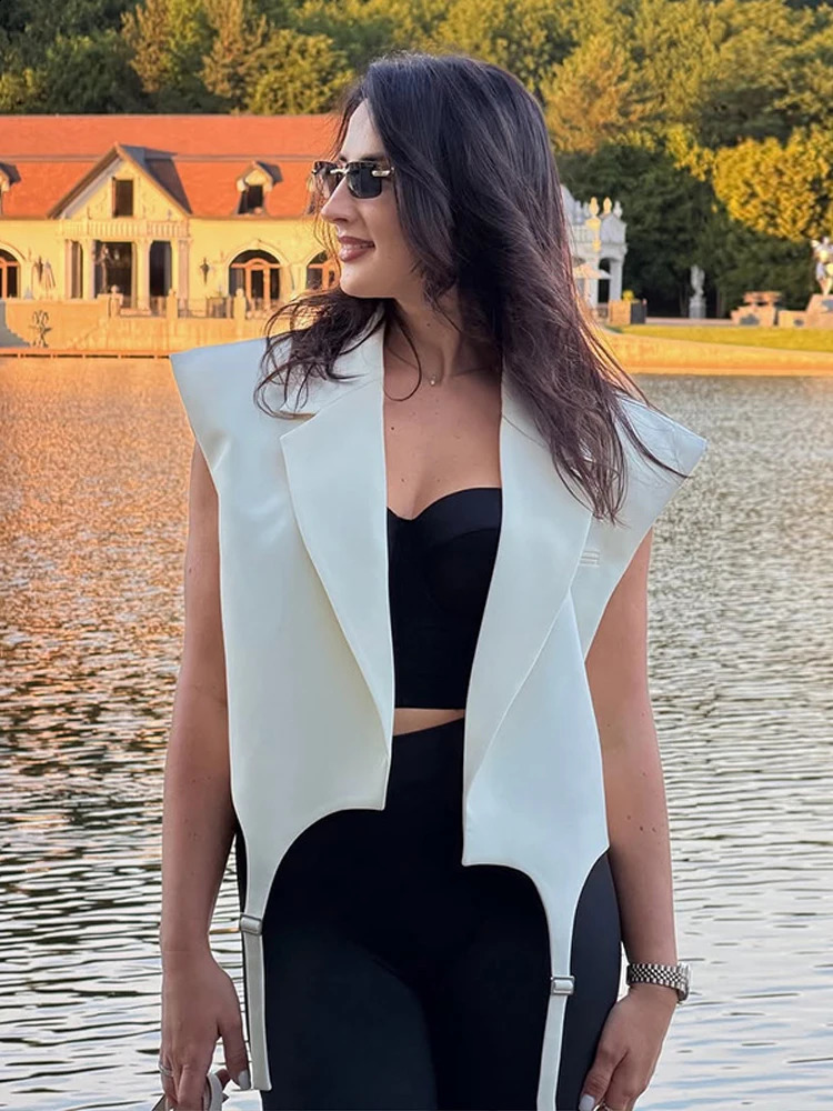 Turn-down Collar White Women's Suit Vest Sleeveless Irregular High Street Lady Summer Fashion Casual Female Waistcoat 260920