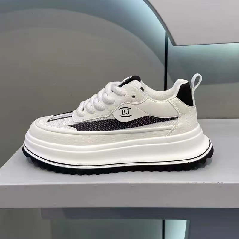 Fashionable casual and Designer shoes comfortable, 2025 young luxury Casual shoes internet celebrity hot style, high-end shoes, versatile spring new