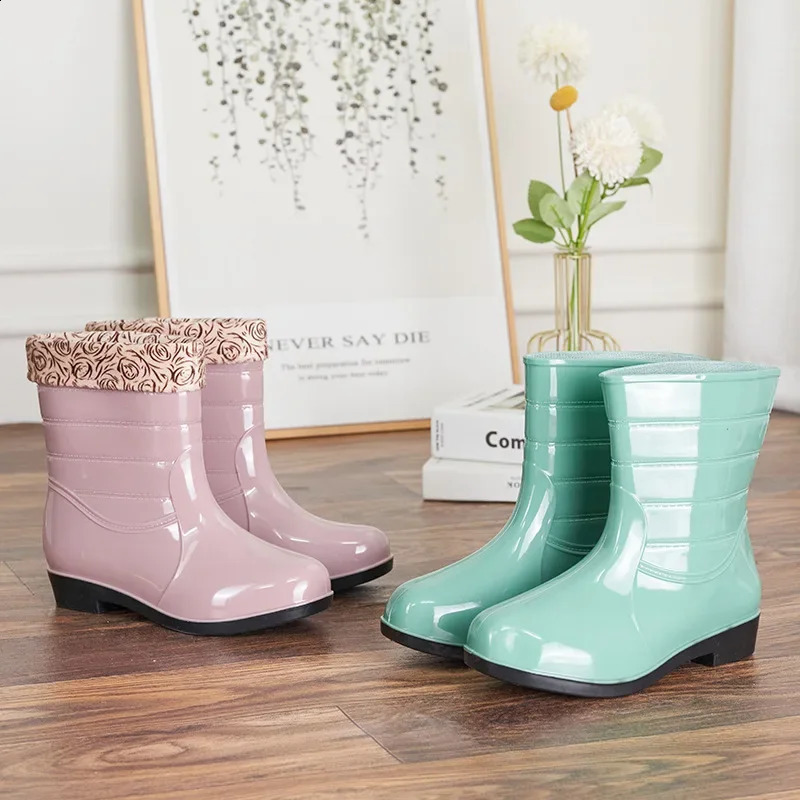 Women's Short Rain Shoes Comfortable Waterproof Fleece-Lined PVC Boots Non-Slip Wear-Resistant Rain Boots For Outerwear 260920
