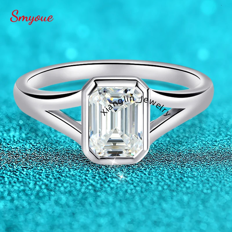 Smyoue 1CT 2CT Emerald Cut Moissanite Wedding Ring for Women Solitaire Lab Diamond Jewelry S925 Sterling Silver Plated 18K Gold