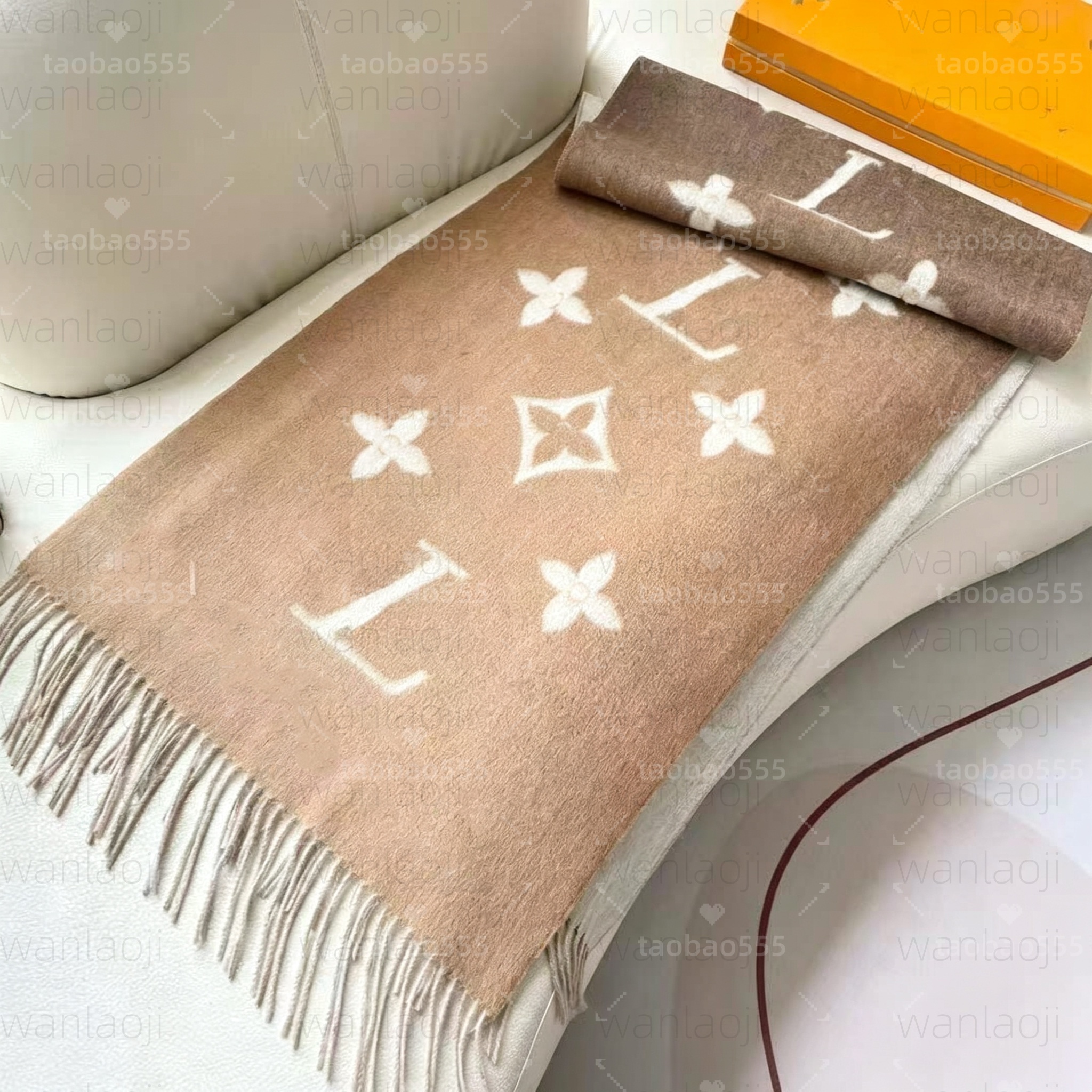 With Box Classic Plaid Soft Warm Shawl scarves 175cm-220cm Long Wrap Scarf Luxur Designer Soft Womens mens Winter Wraps Plush Scarf