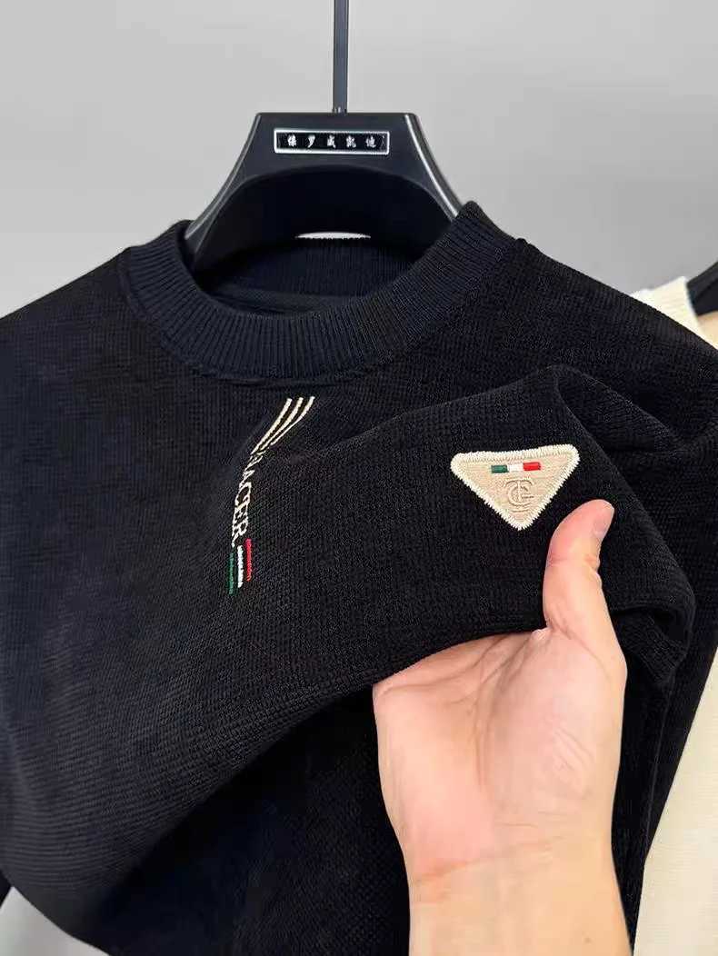 Luxury High Quty 2024Autumn/Winter Round Neck brand Exquisite Embroidery Men's Sweater fashion Casual Thick Knitted pullover Q260921