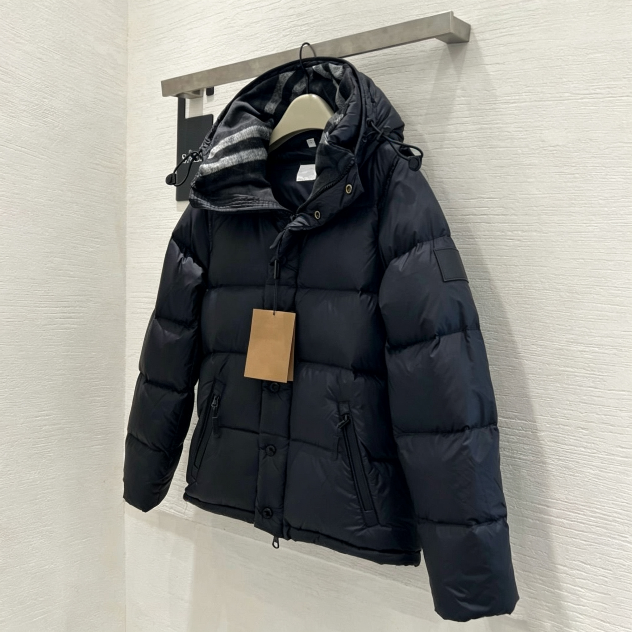 Designer Down Parkas Puffer Jacket Puffer Jacket Fashion Hooded Padded Down Jacket Womens Windproof Warm Jacket