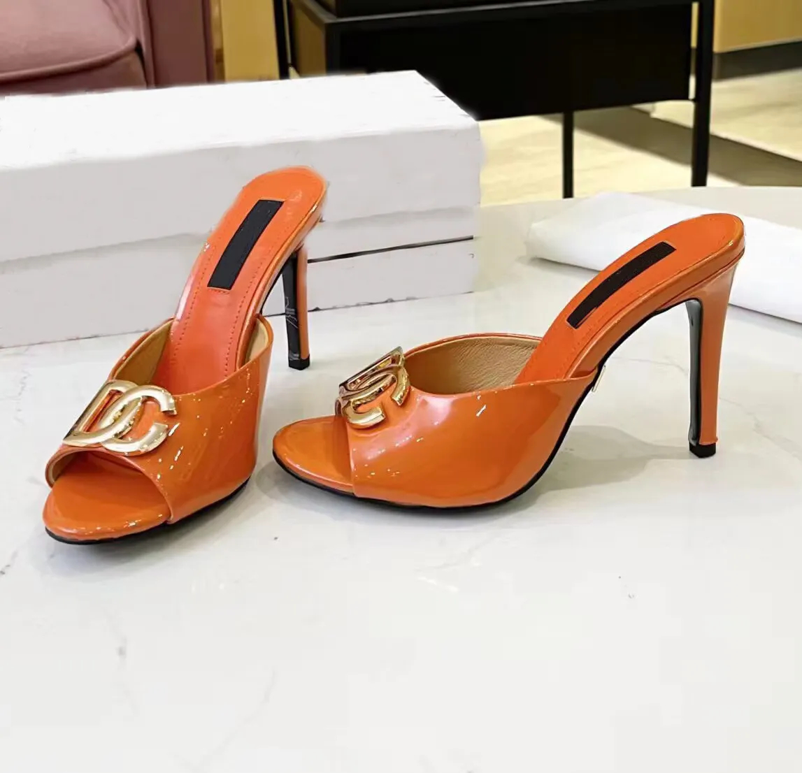 26SS Brand Women designer sandals high heels dq Keira SLIDE heel summer mules sandals Black green red patent leather open toe sexy pump heeled dlogo