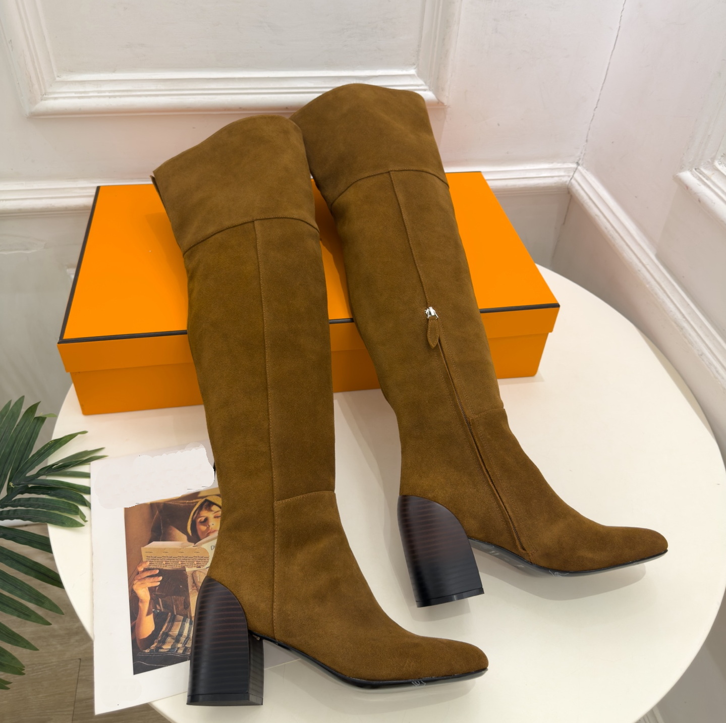 Designer Dress Shoes Luxury Women Suede Over The Knee Boots Round Toe Thick Heels Tight High Side Zipper Long Boots For Girls Party Shoes