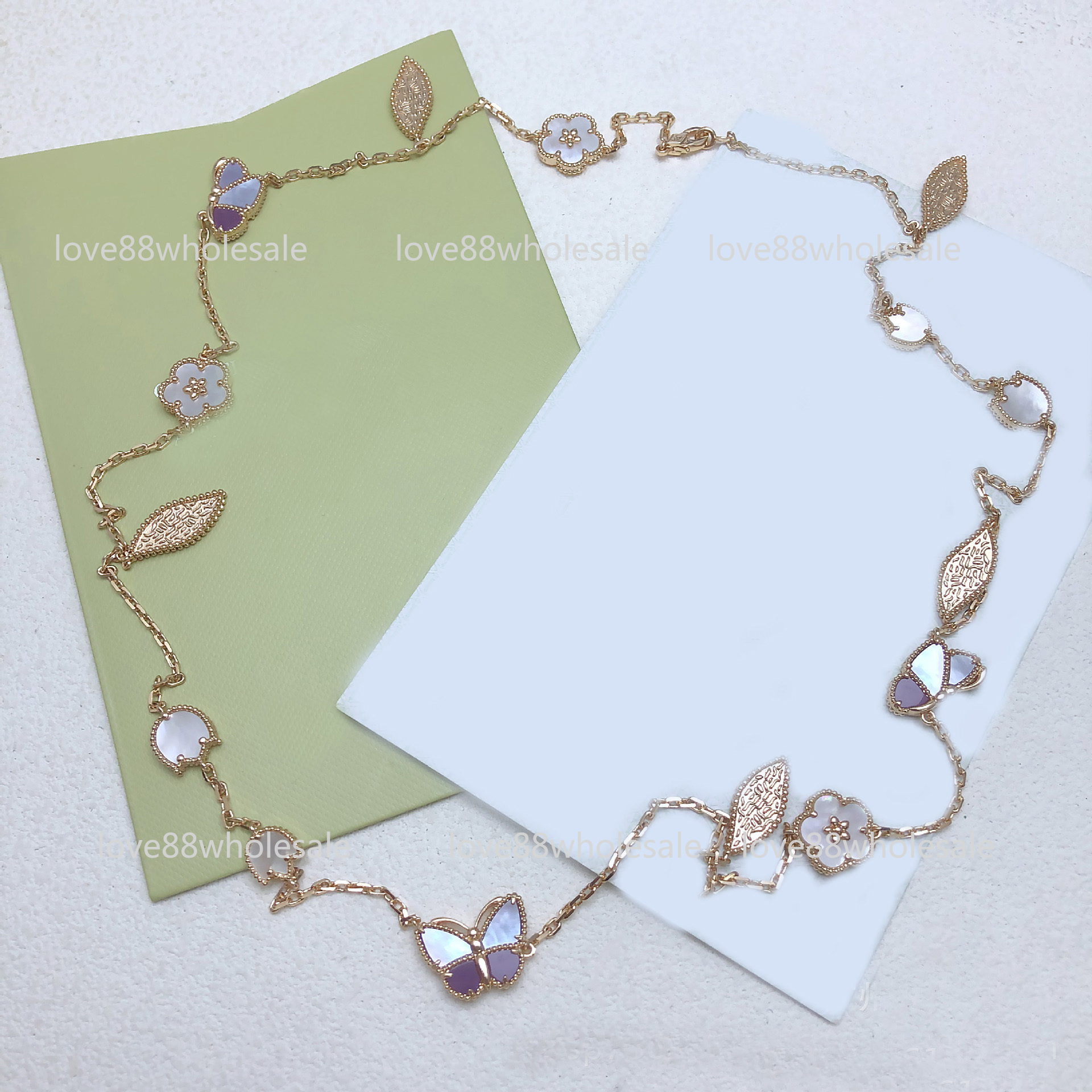 Luxury Designer Necklace Butterfly Charm Pendant Necklace Floral Clover Silver Gold Plated Long Chain Necklace For Women Wedding Party Designer Jewe
