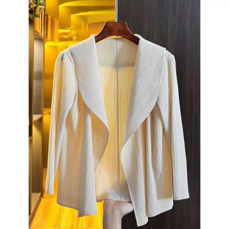 short Folded Women's jacket Jackets 2024 spring/summer new fashionable women's cardigan top jackets for women coat C260921