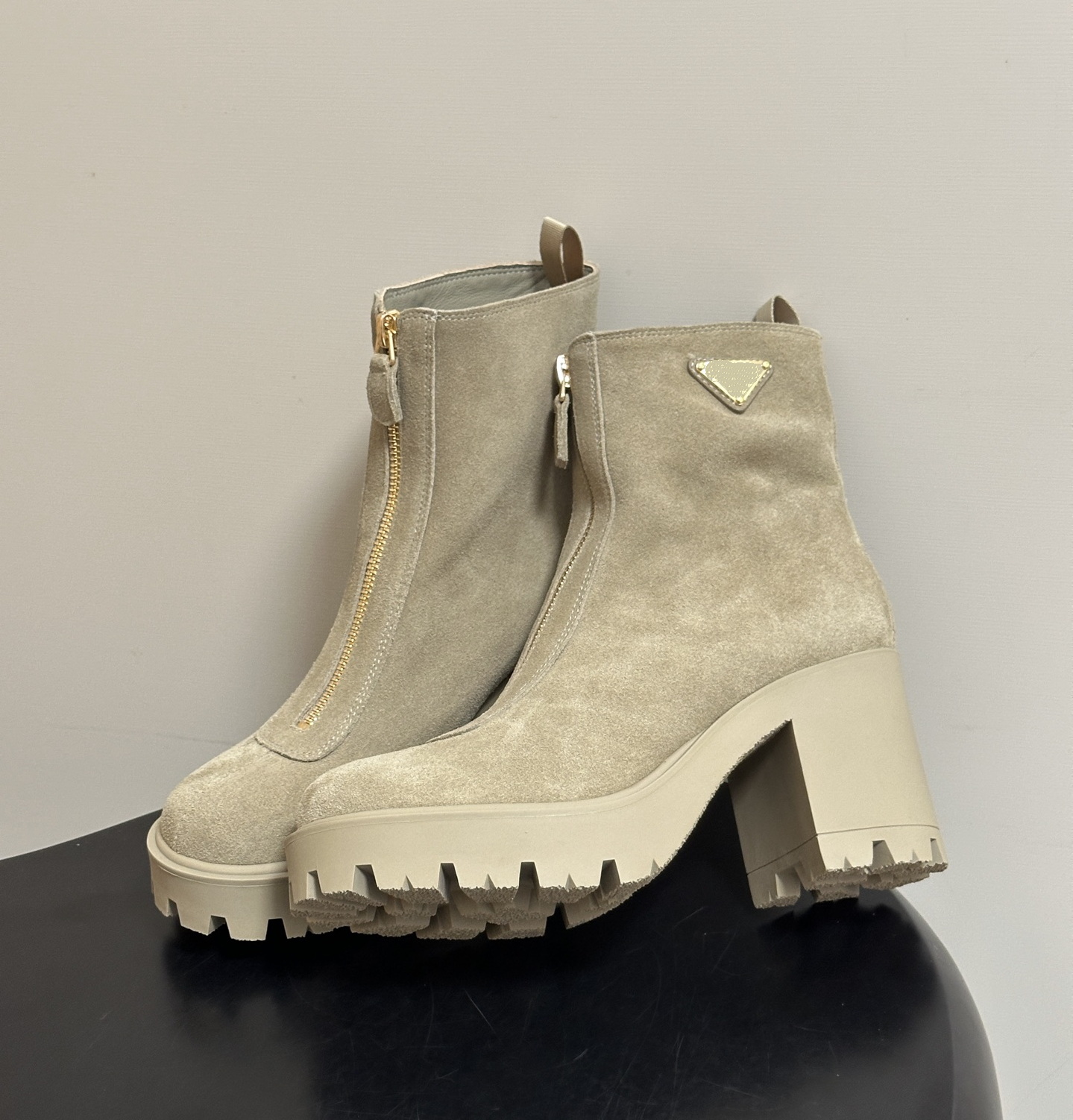 Scarpe eleganti di lusso Scarpe stile retrò di design Nuovo arrivo Stivaletti alla caviglia con punta tonda Piattaforma con cerniera anteriore Stiva