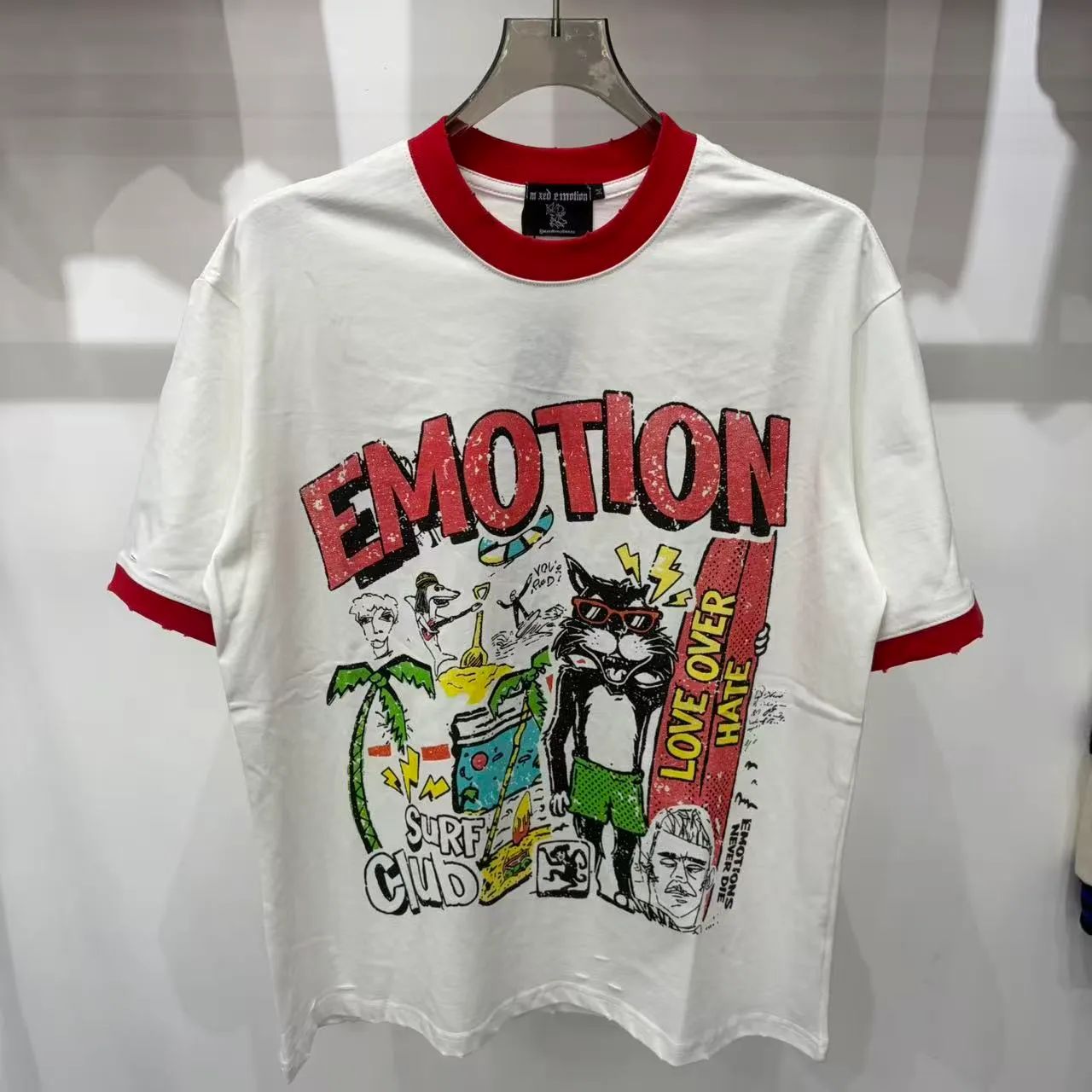 Unisex high-quality casual T-shirt, loose-fit design, breathable summer apparel