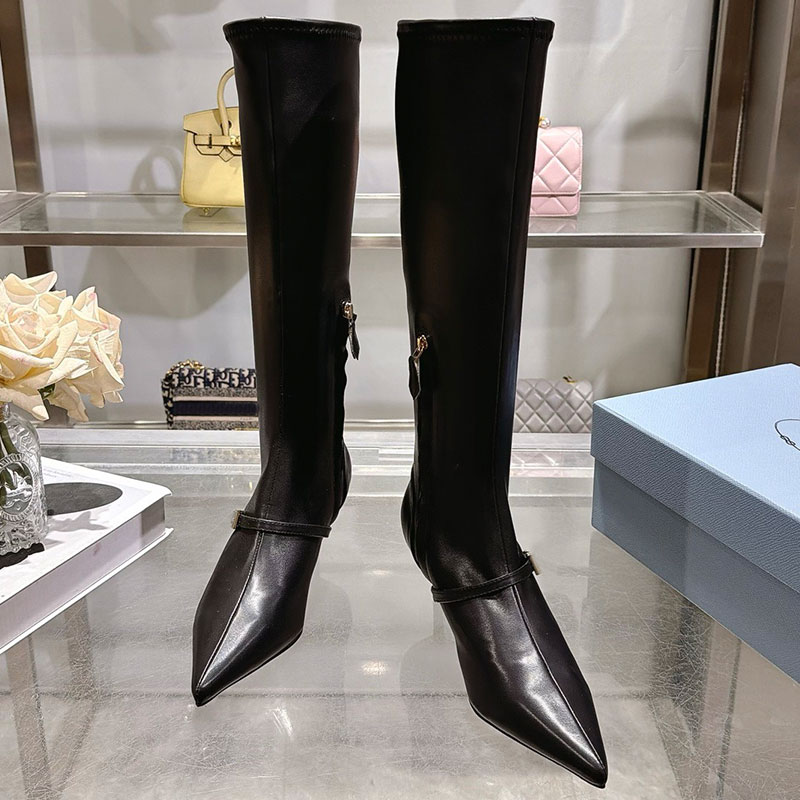 Botas de cuero de napa elástica Semana de la moda de diseñador Botas altas hasta el muslo Botas de otoño para mujer Botas con forro de piel de oveja