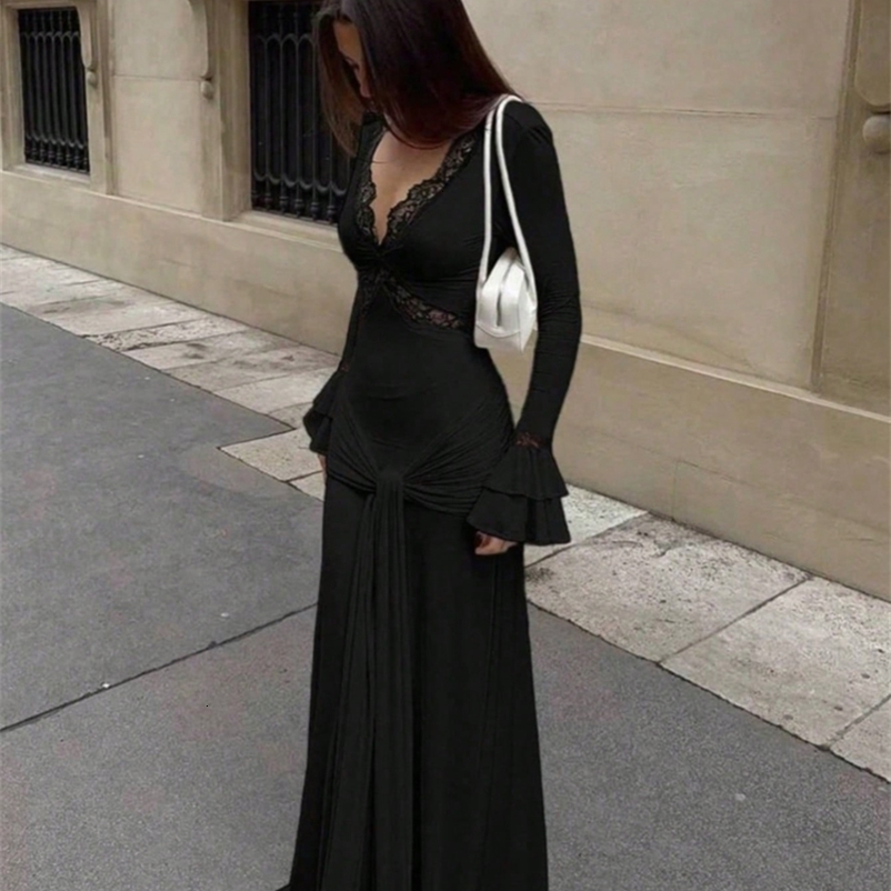 Lace V-neck cinched waist Spring Women's beach vacation dress - Elegant lace panel long-sleeved dress 260920