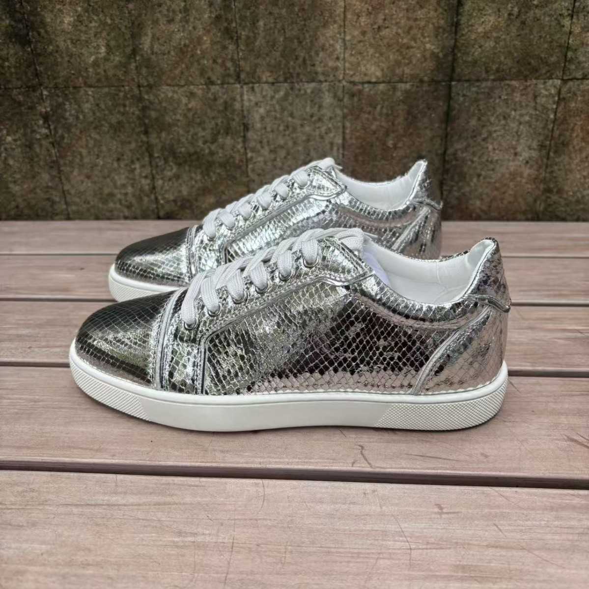 Scarpe casual 2026 nuove scarpe da ginnastica da coppia scarpe da ginnastica bianche scarpe casual con motivo serpente
