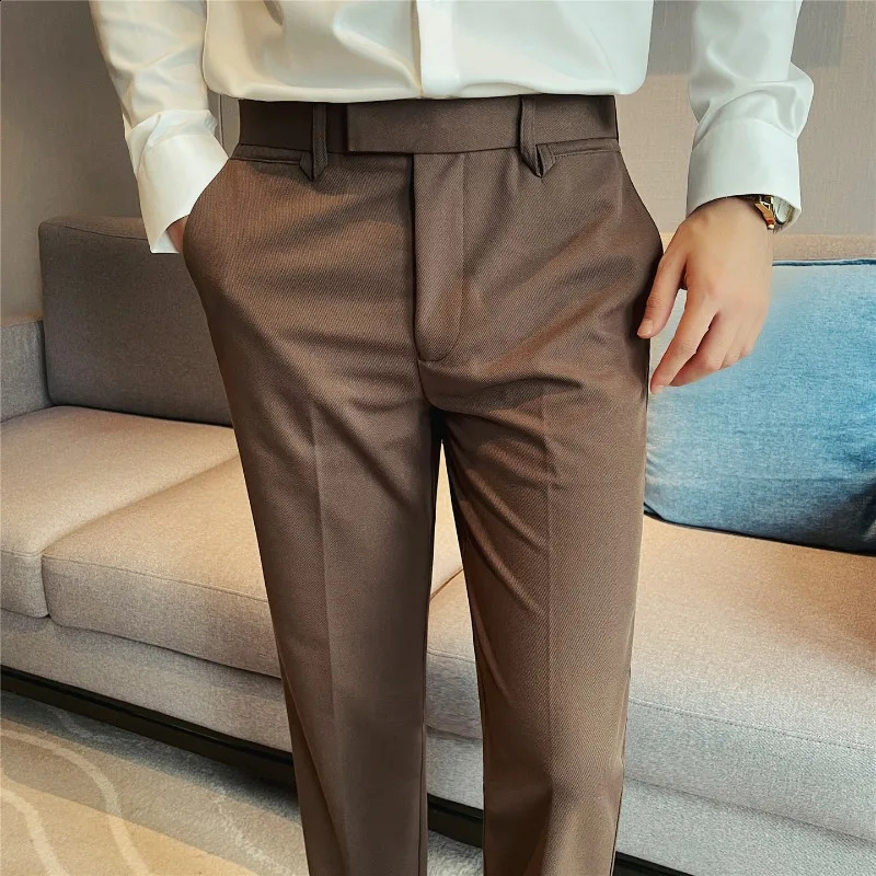 Pantaloni da completo da uomo Pantaloni elastici in vita tinta unita Slim Fit Pantaloni eleganti dritti Business Casual Pantaloni sociali da ufficio