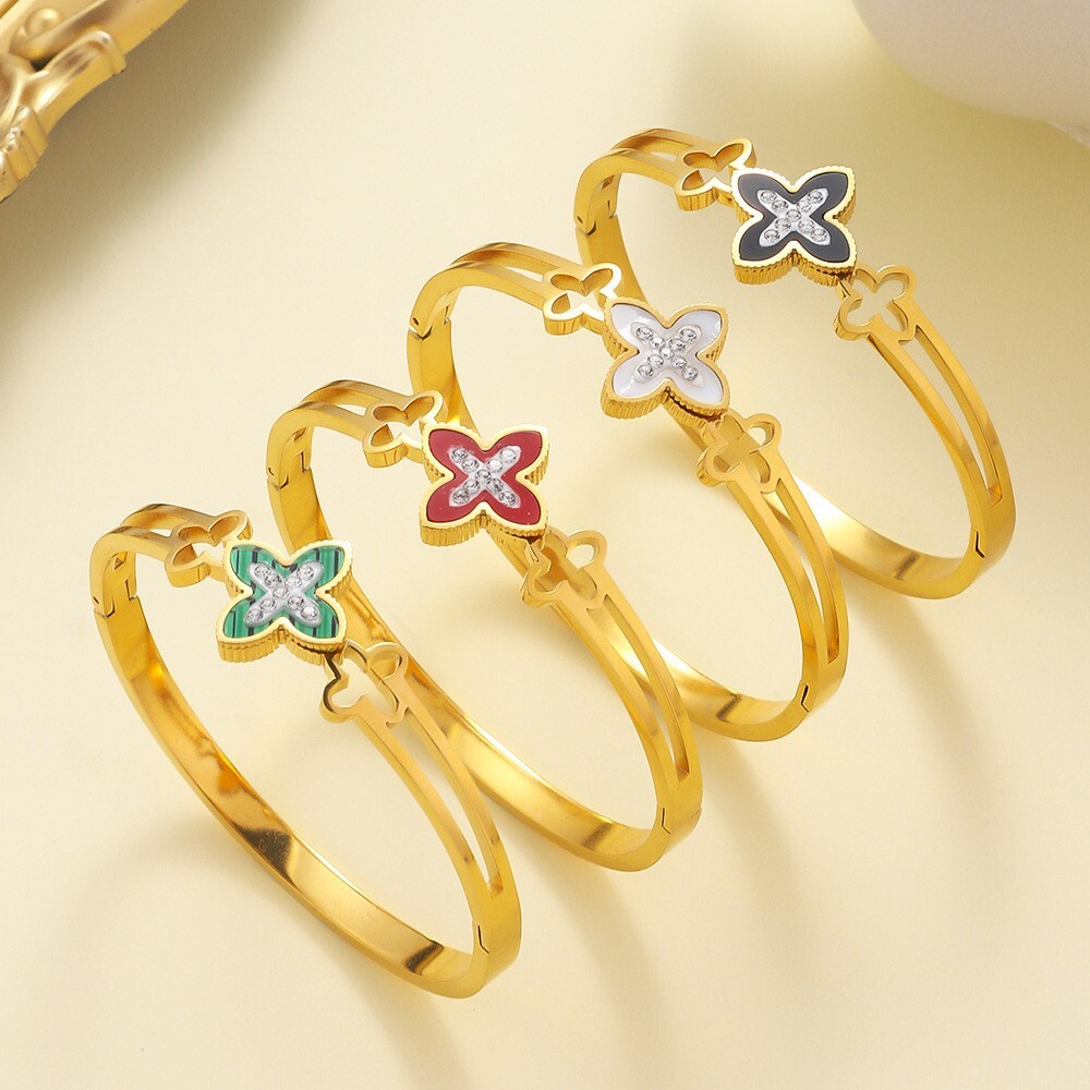 Stainless With Four-Leaf Flower Inlay, 18K Gold Plated, Light Luxury Women's Color-Retaining High-End Titanium Steel Bracelet