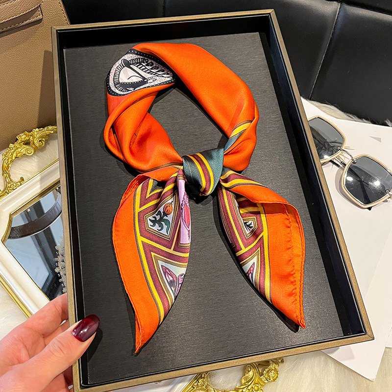 Womens Fashion Floral Print Square Scarf Faux Silk Korean Style Neck Tie Wholesale Brand Luxury Designer Elegant Accessory Headwear Wrap Wear Trendy