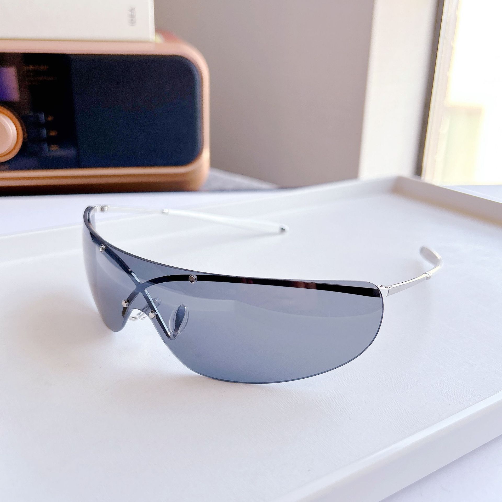 New Model Metal Women, Retro One-Piece Sunglasses For Men