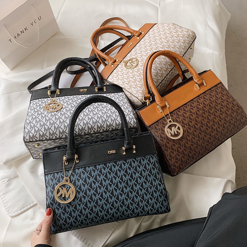 2026 New Women's Handbag Fashion Single Shoulder Handbag Crossbody Bag Designer Free Shipping Banquet Bag