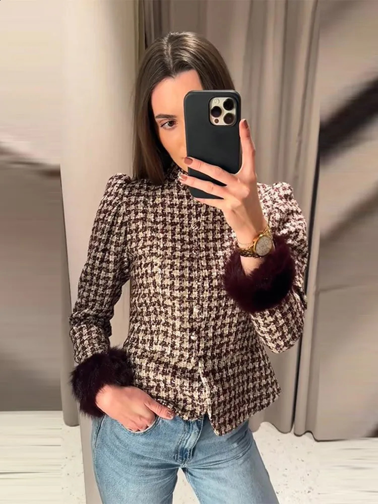 Fashion Stand Collar Tweed Jacket For Women Elegant Long Sleeve Faux Fur Cuffs Single Breasted Coat Lady Spring Streetwear 260920