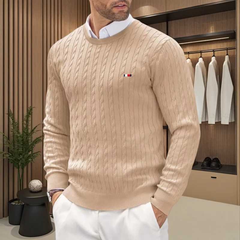 Luxury brand men's knitted round neck pullover sweater no pilling fashionable embroidery design spring and autumn casual sweater Q260921