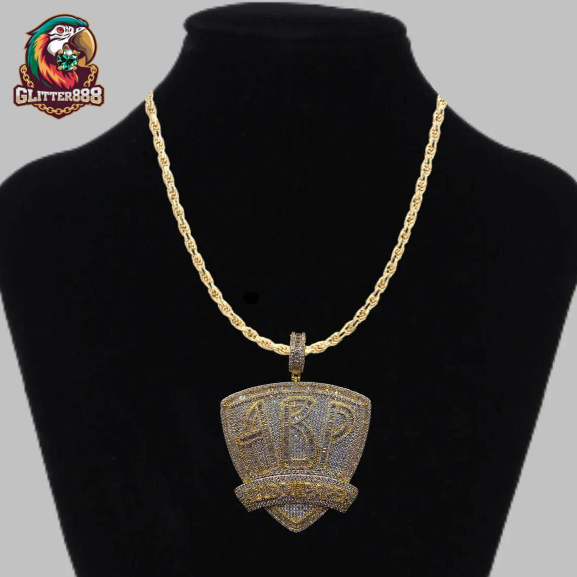 Luxury Solid Gold Moissanite Pendant Necklace Classic Style Hip Hop Jewelry Gift Collection