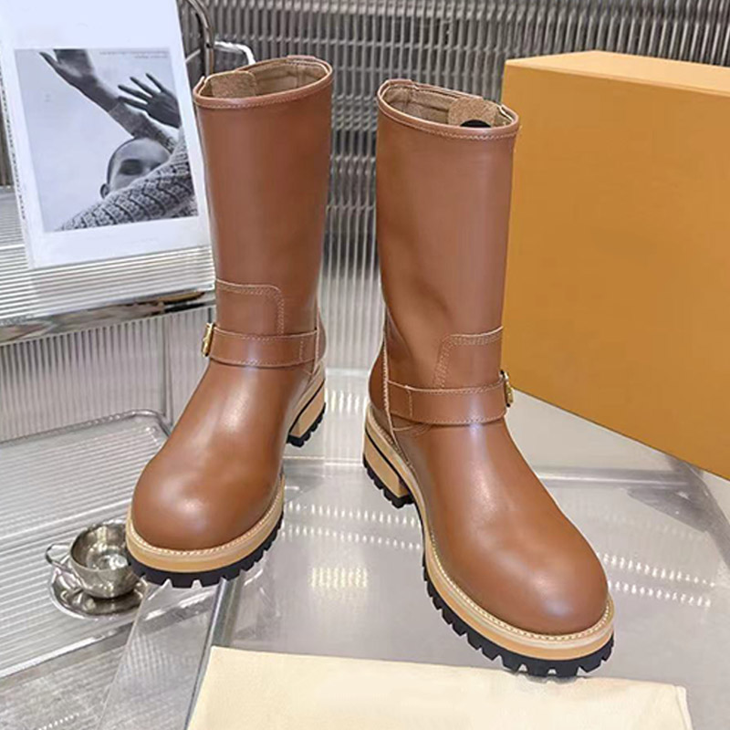Zapatos de cuero lisos retro para mujer Diseño de hebilla de moda Botines de longitud media Antideslizante Suela gruesa de goma Botas antideslizante