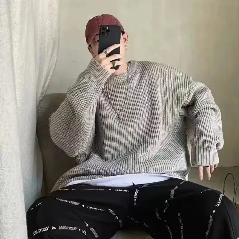 Autumn and winter loose shoulder sweater for young men Japanese retro pineapple needle jacquard lazy round neck knit 260910