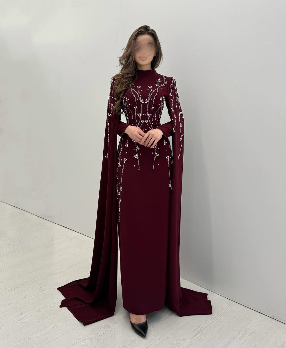 Abiti da ballo dritti vintage arabi Dubai Abiti da sera a maniche lunghe con collo alto e lunghezza al pavimento Abito da festa con stola di cristal