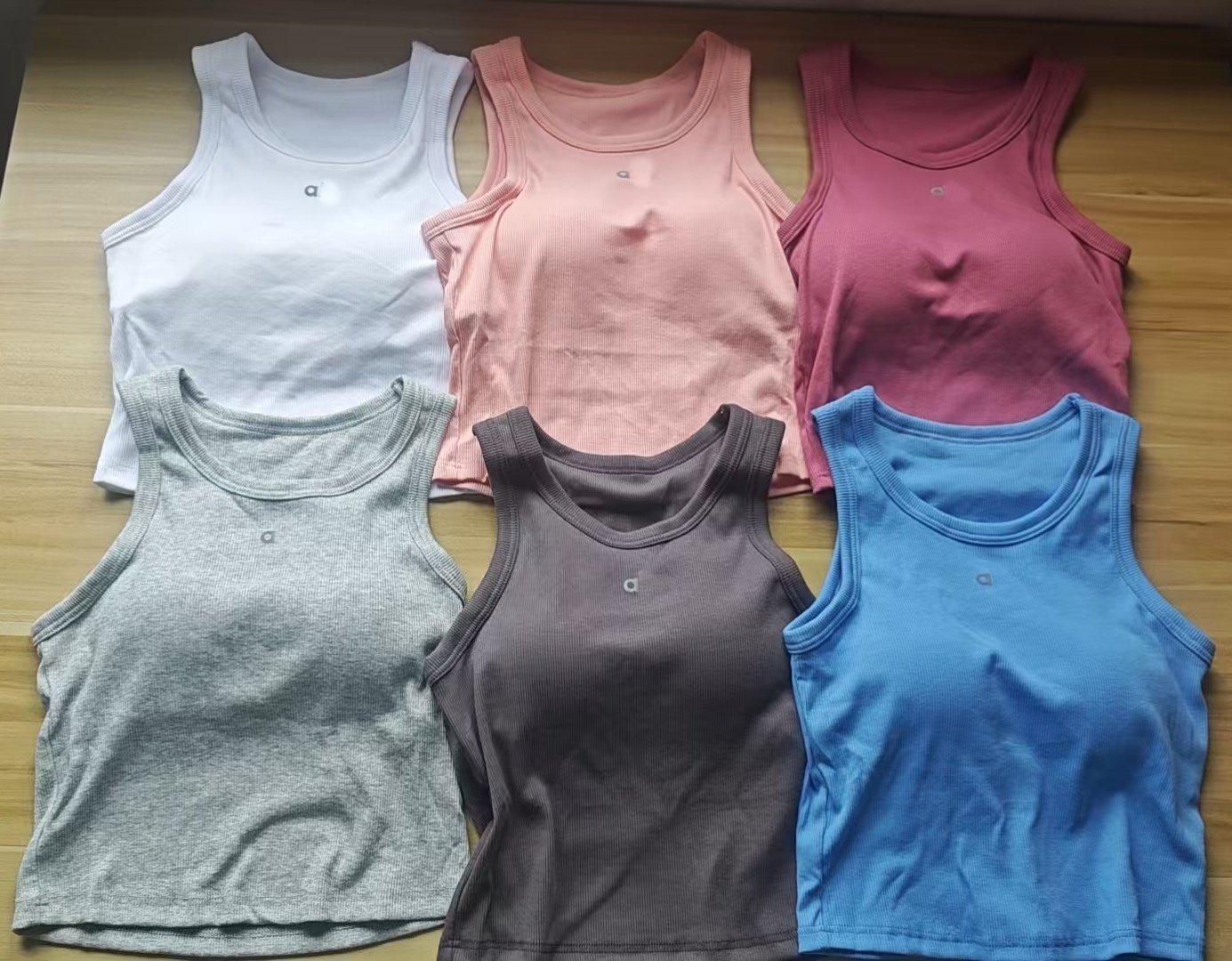 2003AO Femmes Slim Sous-Vêtements Sexy Haut Court Bottoming Gilet Sans Manches Mode Séchage Rapide Yoga Réservoir Sport Fitness Débardeur avec So