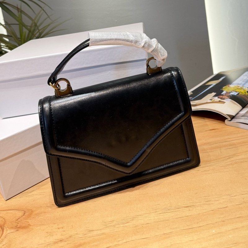 Flap bags top designer bags fashionable handbags classic crossbody bags leather shoulder bags high-quality women's bags best-seling dinner bags