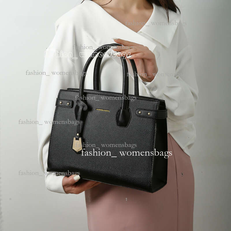 Luxurys designers bags tote bag 5A+ Genuine leather bag Women Chain shoulders bags handmade designer totes bag Woman Handbags Fashion Classic Bags