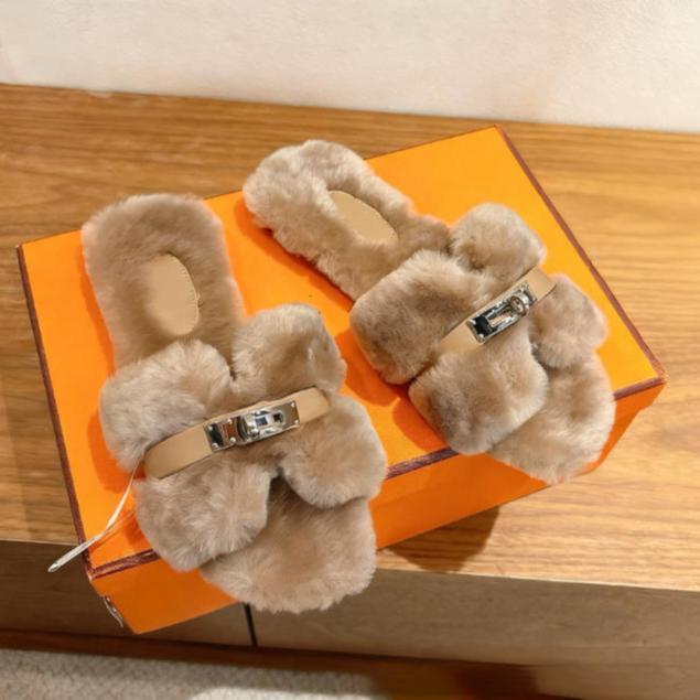 Luxury Winter Shoes Slippers designer Warm womens shoes with fleece hairy slippers Home woolen slippers with thickened velvet Size35-42