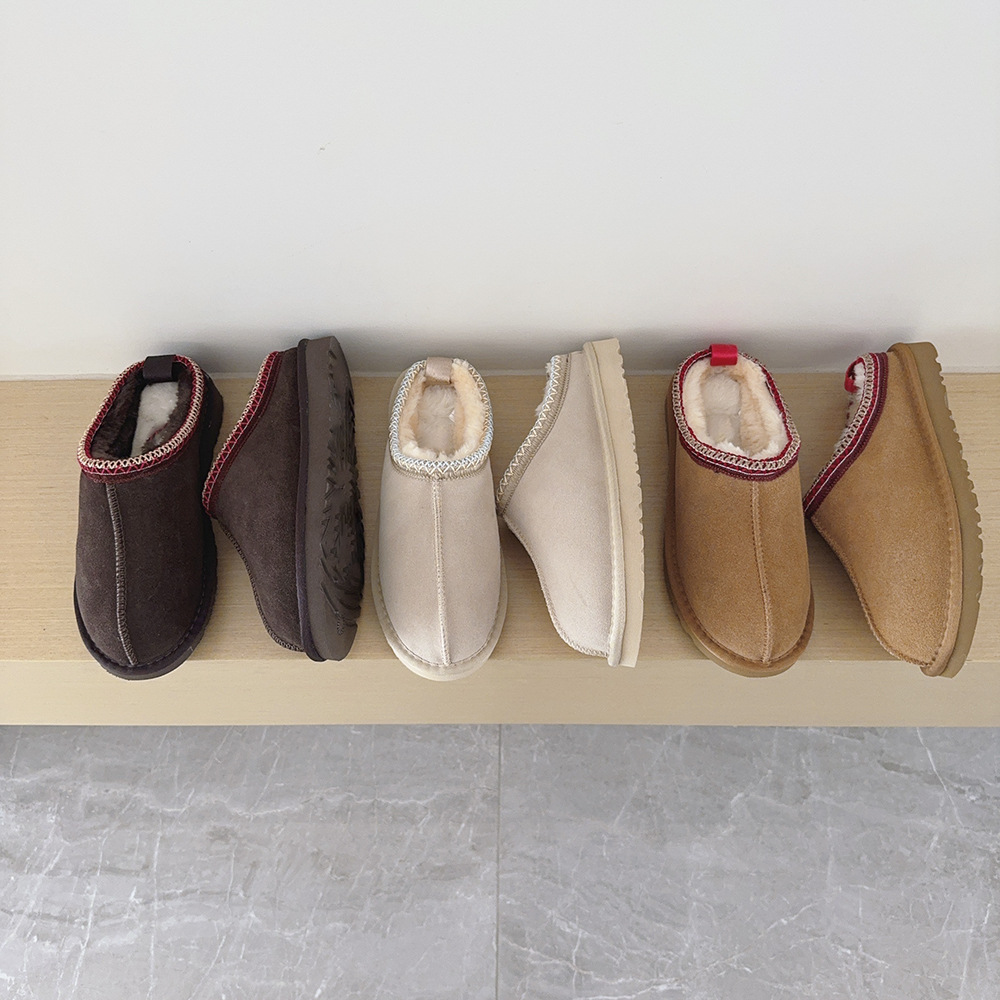 Real Australia High-quality girls warm snow boots Men's Winter Fur Slippers Sheepskin Shearling Women's Boot Winter Mules Slip-on Wool Leo