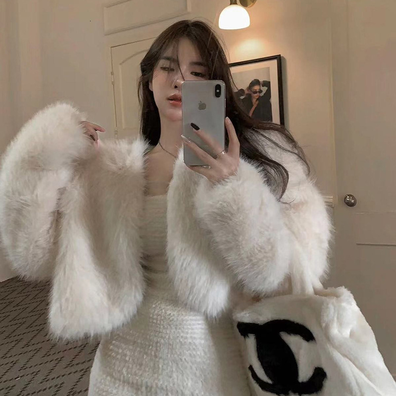 Women Black And White Short Plush Coat Elegant V Neck Outerwear For Ladies Autumn Winter Daily Street Shopping Dating Social Gathering Cold Weather