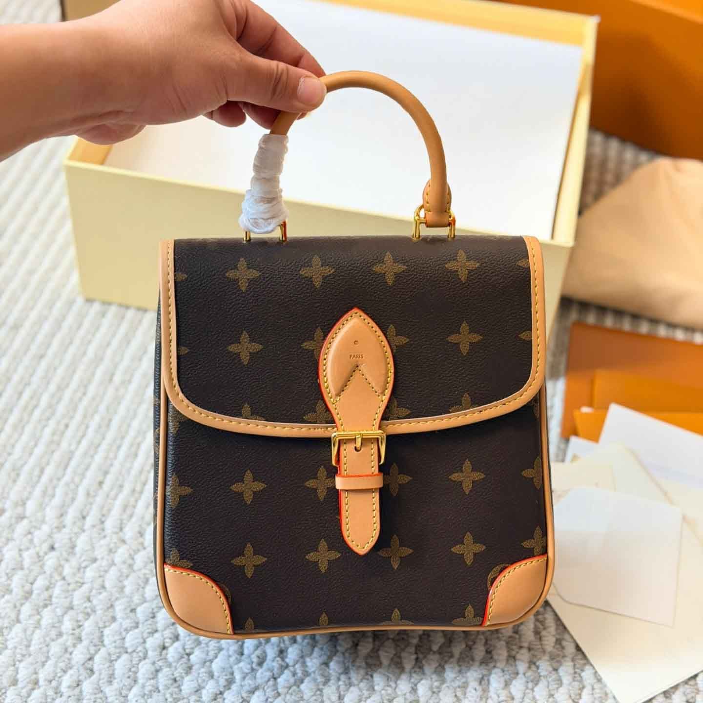 Designer Medievale Diane Zaino Borsa in pelle Borsa a tracolla Borsa piccola per libri Borsa da donna di lusso per il fine settimana all'aperto Bors