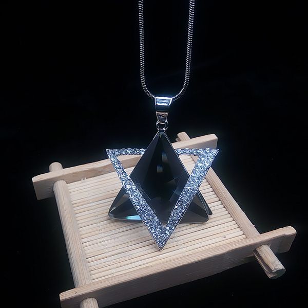Korean Style Fashionable Crystal Sweater Chain Long Necklace For Women Versatile Clothing Accessory Simple Pendant Autumn And Winter Decorative Char