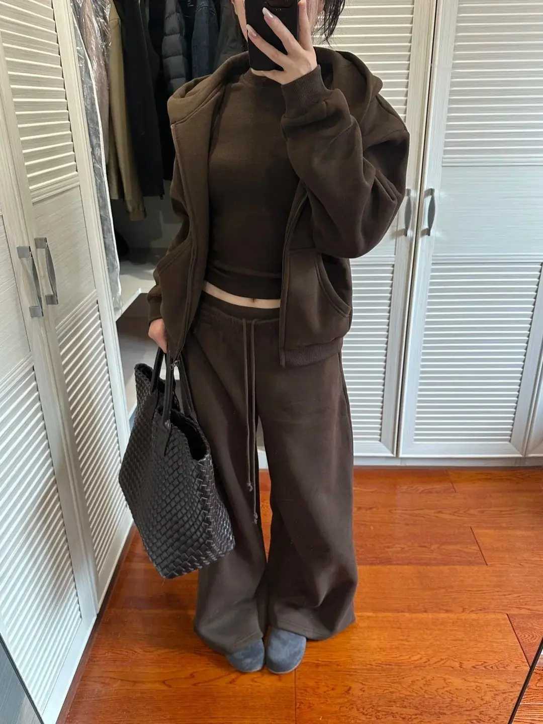 Retro Baseball Sets Hooded American Sweatshirt Pants T-shirt Three-piece Set for Women Autumn Winter 2026 Y2k Hot Girl Maillard Brown Clothes N26092