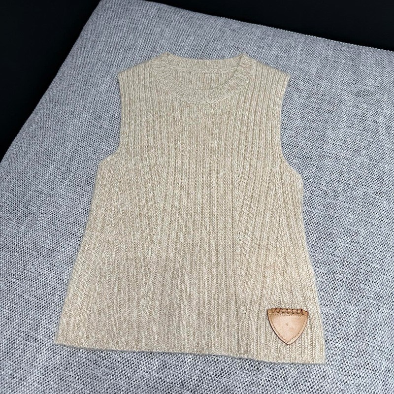 Women Simple Knit Tank Tops Designer Ribbed Slim Fit Classic Vest Summer Y2K Style Outdoor Casual Vacation Knitted Singlets
