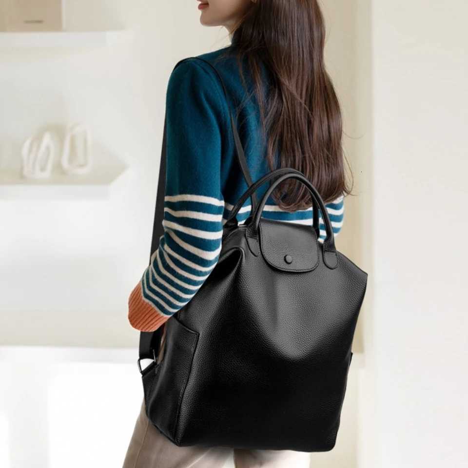 Cowhide 100% Genuine Backpack Style Leather Women Backpack Large Capacity School Back Pack Female Casual Travel Bagpack Rucksacks for Sac H2609221