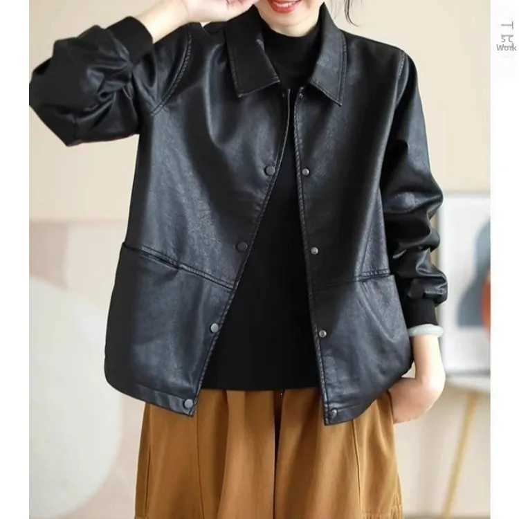 Loose PU Casual Leather Jacket Women's Fashionable Mom Clothes Spring Autumn New Style Short Outerwear for Middle-Aged Women C260921